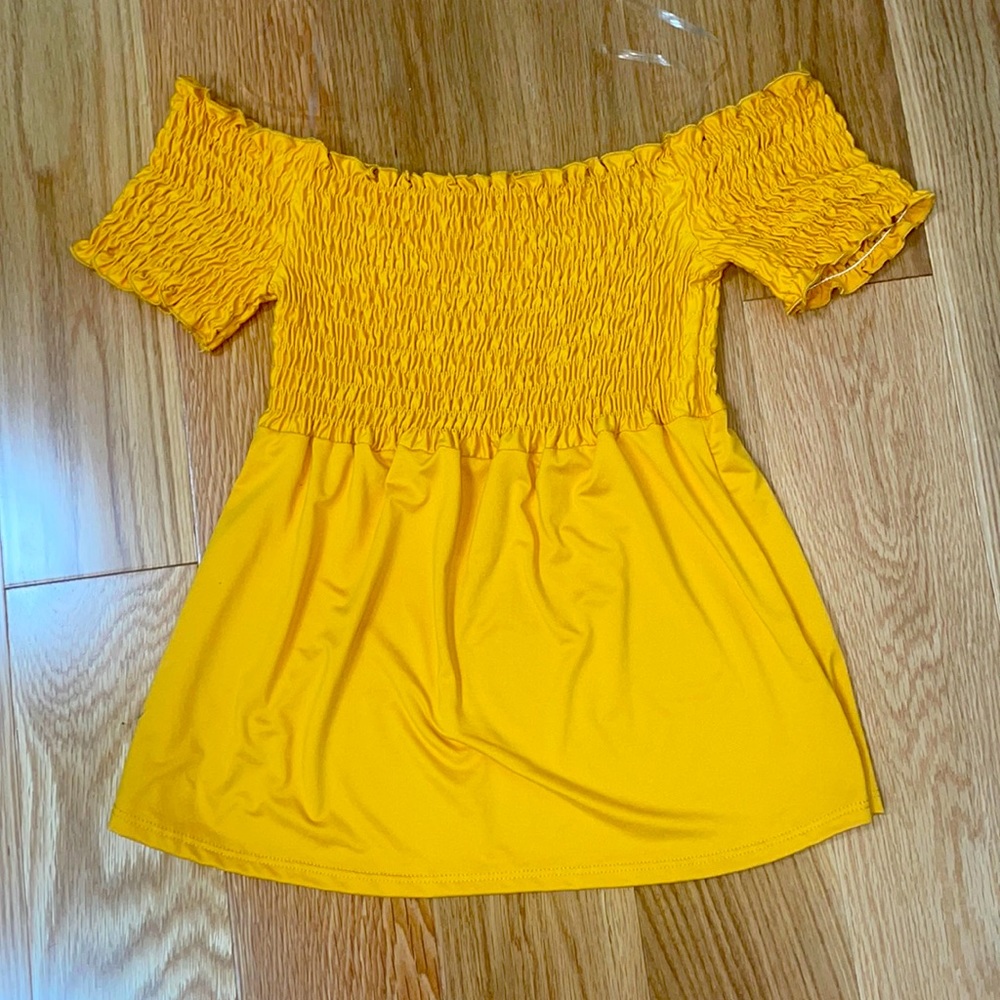 Charlotte Russe off the shoulder top XS